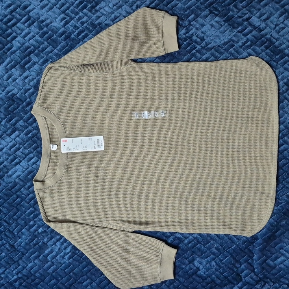 Uniqlo Olive Waffle Crew Neck 3/4 Sleeve Top  Size Small, New With Tags
